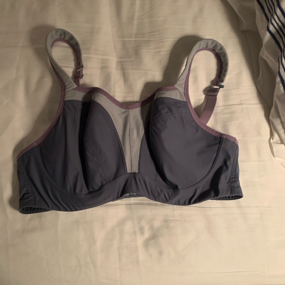 Sport bra - Picture 3 of 7